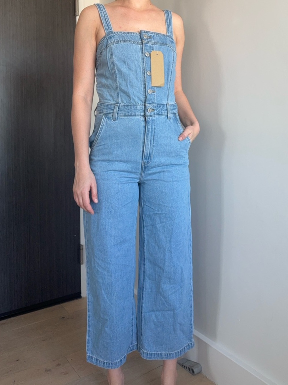 Levi’s Drea Jumpsuit - Picture 3 of 6